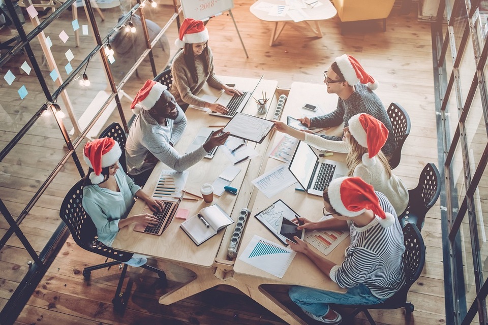 Top tips to engage your employees this festive season