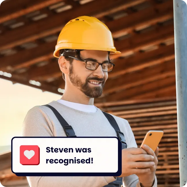 Deskless employee receiving a recognition